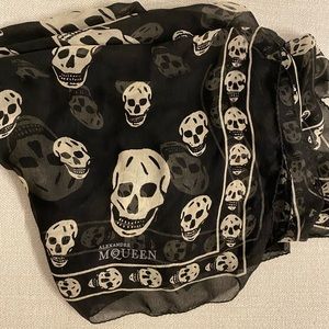 Alexander McQueen silk scull scarf